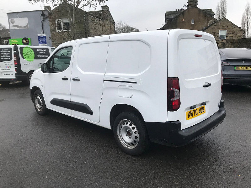 Vauxhall Combo 1.5L 2300 Edition S/S Diesel Manual Euro 6 (101 bhp) 6dr Manual 2026
