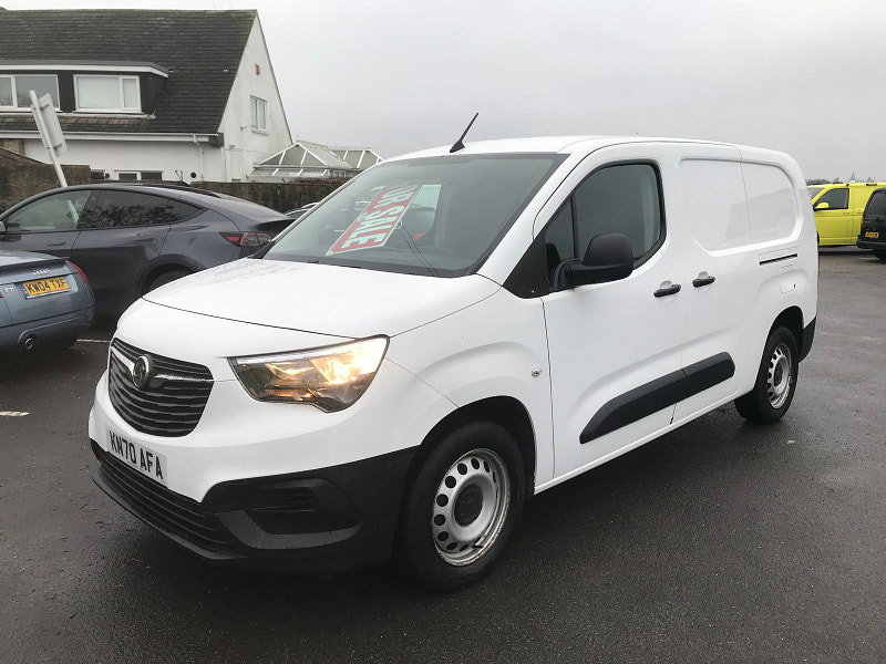 Vauxhall Combo 1.5L 2300 Edition S/S Diesel Manual Euro 6 (101 bhp) 6dr Manual 2026