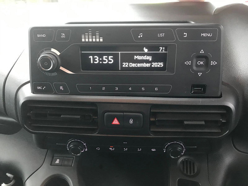 Vauxhall Combo 1.5L 2300 Edition S/S Diesel Manual Euro 6 (101 bhp) 6dr Manual 2026