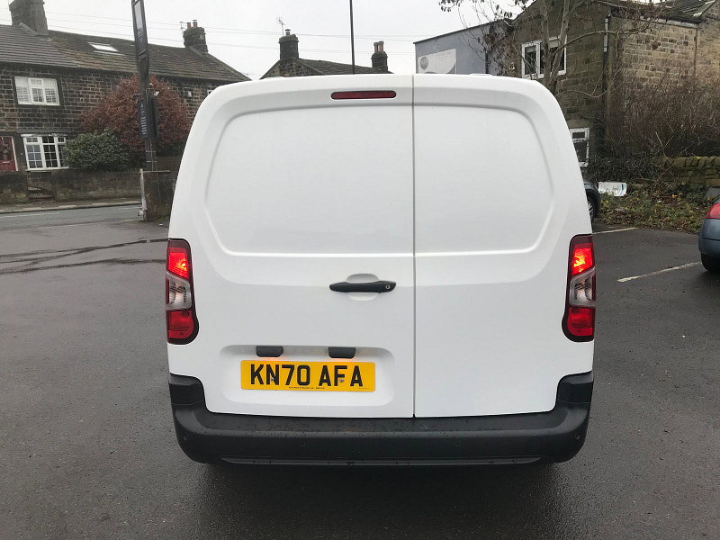 Vauxhall Combo 1.5L 2300 Edition S/S Diesel Manual Euro 6 (101 bhp) 6dr Manual 2026