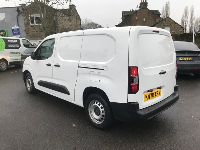 Vauxhall Combo 1.5L 2300 Edition S/S Diesel Manual Euro 6 (101 bhp) 6dr Manual 2026