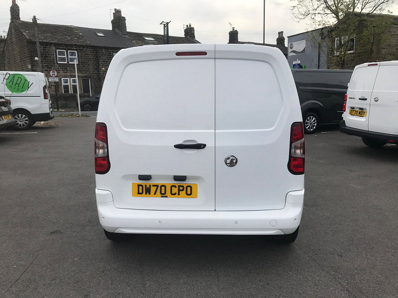 Vauxhall Combo 1.5L 2300 Sportive TD Diesel Manual Euro 6 (101 bhp) 5dr Manual 2026