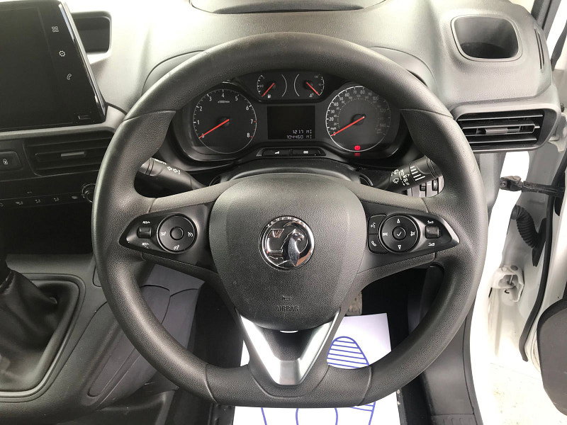 Vauxhall Combo 1.5L 2300 Sportive TD Diesel Manual Euro 6 (101 bhp) 5dr Manual 2026