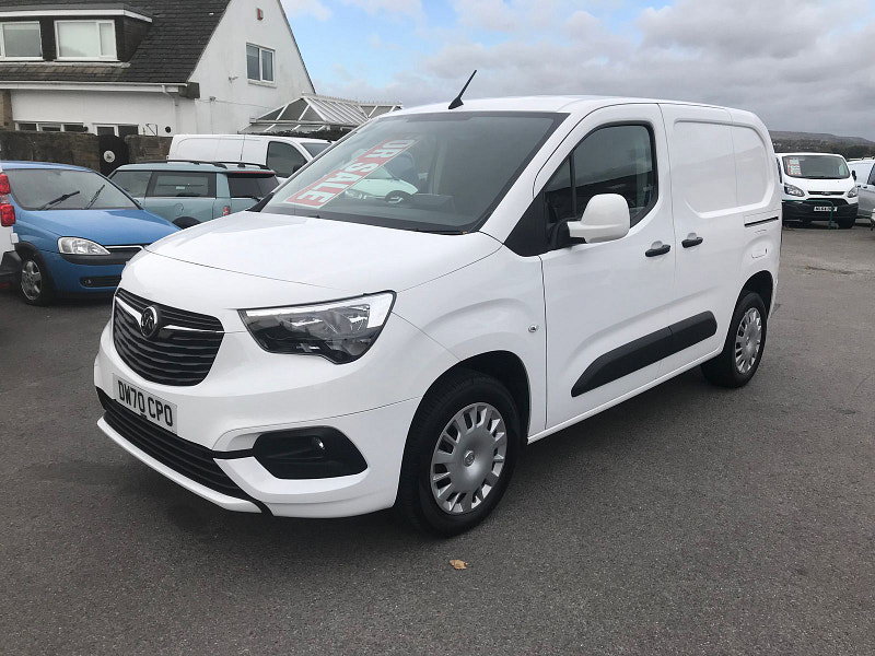 Vauxhall Combo 1.5L 2300 Sportive TD Diesel Manual Euro 6 (101 bhp) 5dr Manual 2026