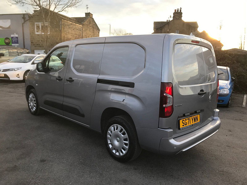 Vauxhall Combo 1.5L 2300 Sportive TD Diesel Manual Euro 6 (101 bhp) 6dr Manual 2026