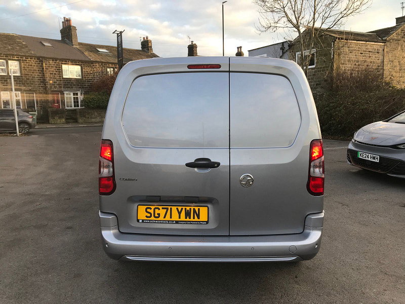 Vauxhall Combo 1.5L 2300 Sportive TD Diesel Manual Euro 6 (101 bhp) 6dr Manual 2026
