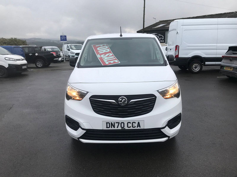 Vauxhall Combo 1.5L 2300 SportIVE TD S/S Diesel L2 Manual Euro 6 (101 bhp) 6dr Manual 2026