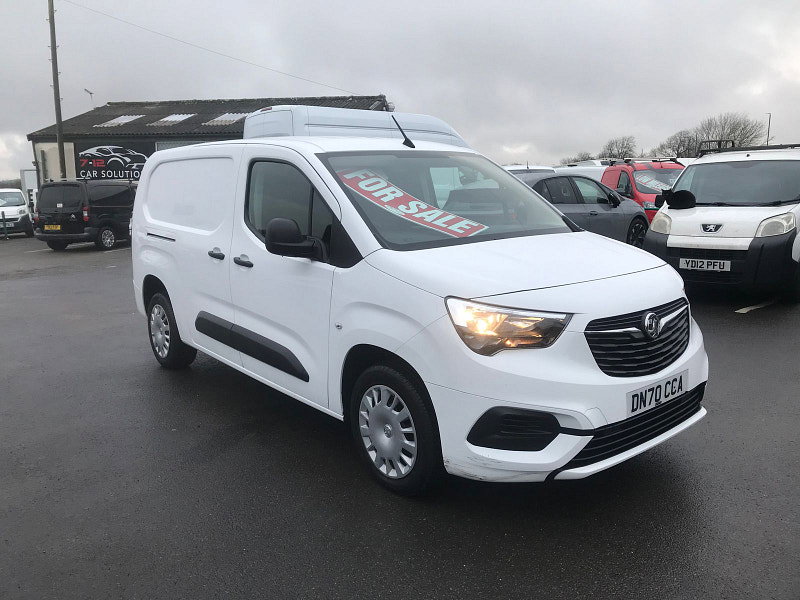 Vauxhall Combo 1.5L 2300 SportIVE TD S/S Diesel L2 Manual Euro 6 (101 bhp) 6dr Manual 2026