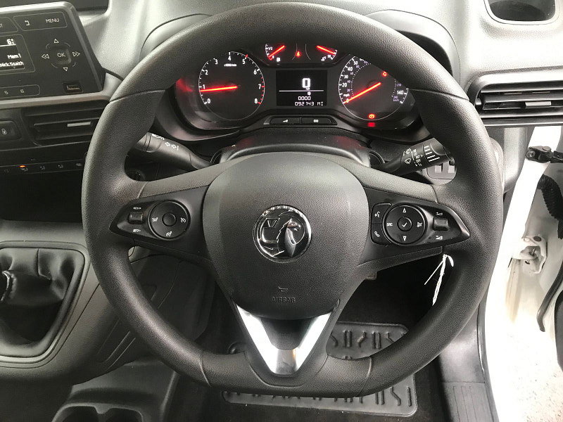 Vauxhall Combo 1.5L 2300 SportIVE TD S/S Diesel Manual Euro 6 (101 bhp) 6dr Manual 2026