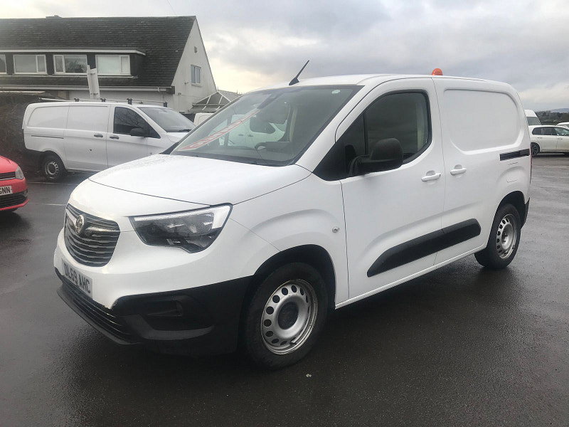 Vauxhall Combo 1.5L L1H1 2000 EDITION S/S Diesel Automatic Euro 6 (129 bhp) 6dr Automatic 2026
