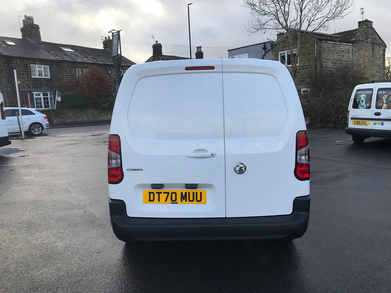 Vauxhall Combo 1.5L L2H1 2300 EDITION S/S Diesel Automatic Euro 6 (129 bhp) 6dr Automatic 2026