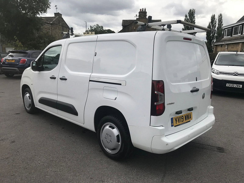 Vauxhall Combo 1.6L L2H1 2300 SPORTIVE S/S Diesel Manual Euro 6 (101 bhp) 6dr Manual 2026