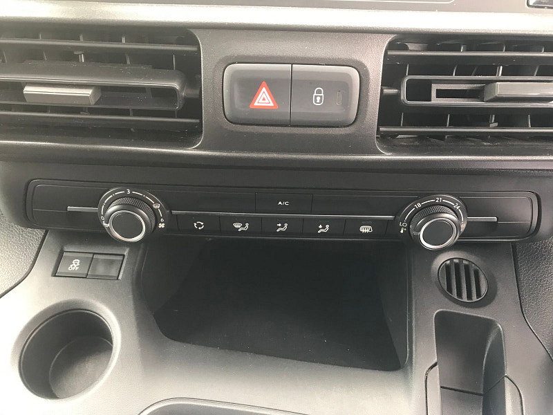 Vauxhall Combo 1.6L L2H1 2300 SPORTIVE S/S Diesel Manual Euro 6 (101 bhp) 6dr Manual 2026