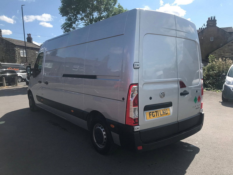 Vauxhall Movano 2.3 CDTi 3500 BiTurbo Edition Panel Van 5dr Diesel Manual FWD L3 H2 Euro 6 (135 ps) 5dr Manual 2026