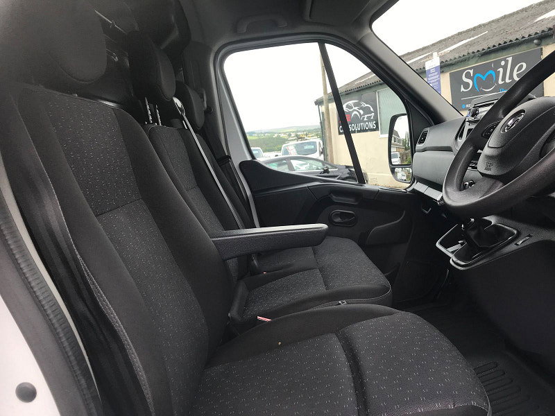 Vauxhall Movano 2.3L L3H2 F3500 CDTi Diesel Manual Euro 6 (134 bhp) 5dr Manual 2026