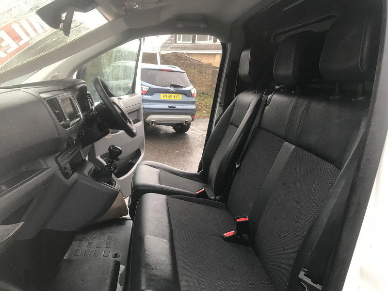 Vauxhall Vivaro 1.5 Turbo D 2900 Dynamic Panel Van 6dr Diesel Manual L2 H1 Euro 6 (s/s) (100 ps) 6dr Manual 2026