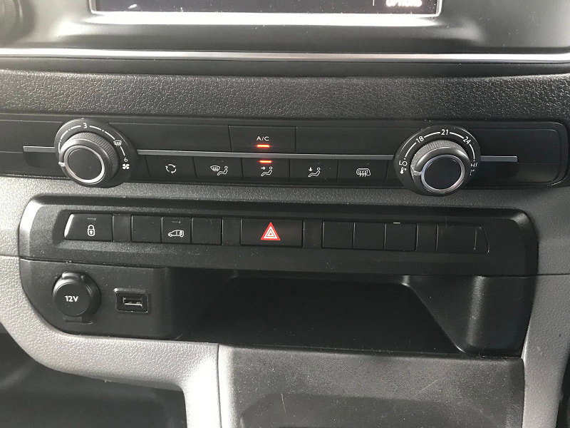 Vauxhall Vivaro 1.5L 2900 Dynamic S/S Diesel Manual Euro 6 (101 bhp) 5dr Manual 2026