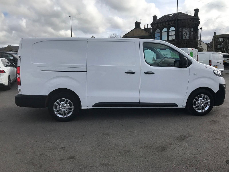 Vauxhall Vivaro 1.5L 2900 Dynamic S/S Diesel Manual Euro 6 (101 bhp) 6dr Manual 2026
