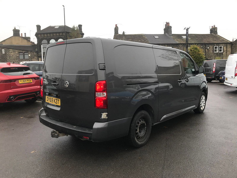 Vauxhall Vivaro 1.5L L2H1 2900 SPORTIVE S/S Diesel Manual Euro 6 (101 bhp) 6dr Manual 2026