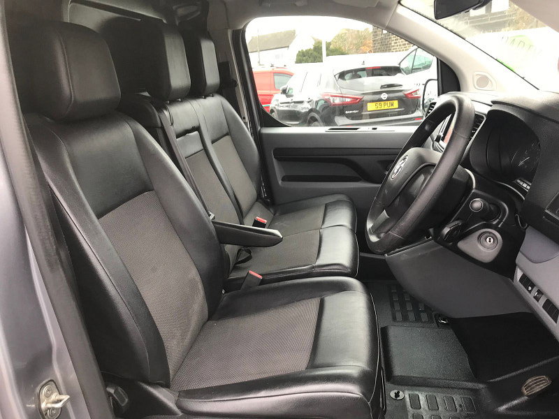 Vauxhall Vivaro 1.5L L2H1 2900 SPORTIVE S/S Diesel Manual Euro 6 (101 bhp) 6dr Manual 2026