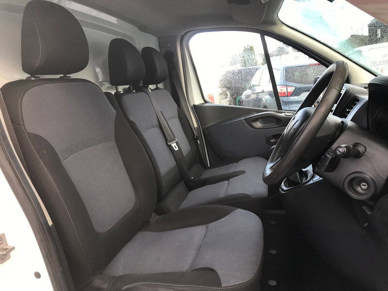 Vauxhall Vivaro 1.6L 2900 L2H1 CDTI P/V Diesel Manual Euro 5 (114 bhp) 5dr Manual 2026