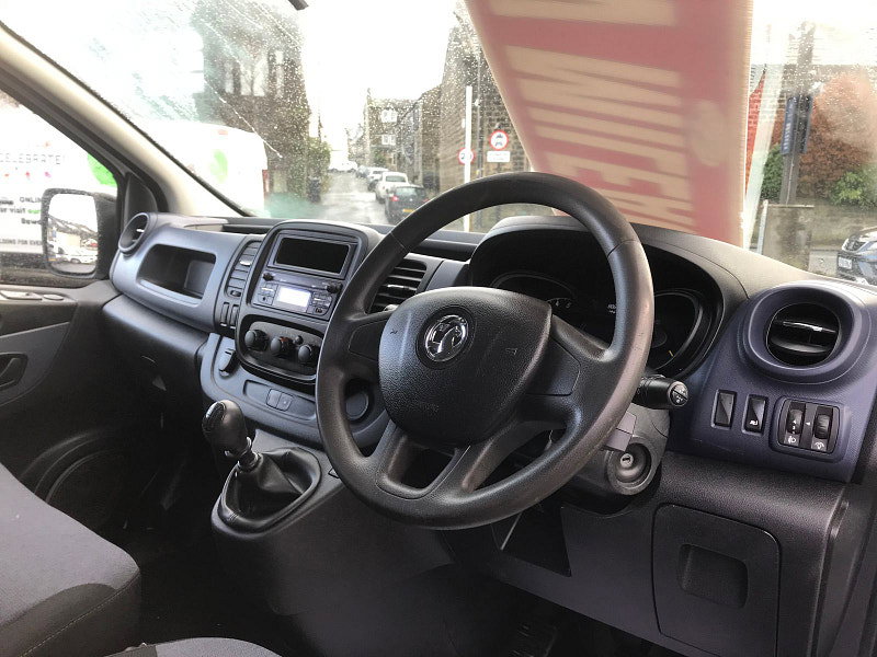 Vauxhall Vivaro 1.6L 2900 L2H1 CDTI P/V Diesel Manual Euro 5 (114 bhp) 5dr Manual 2026