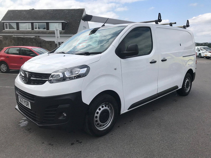 Vauxhall Vivaro 2.0L F3100 Dynamic S/S Diesel Manual Euro 6 (142 bhp) 6dr Manual 2026