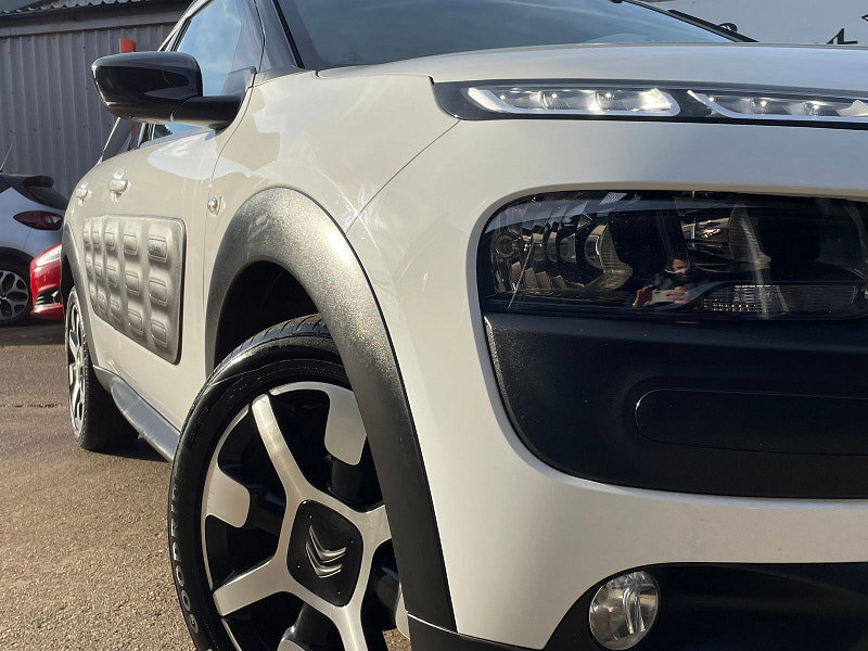 Citroen C4 Cactus 1.2 PureTech Flair Hatchback 5dr Petrol Manual Euro 6 (Euro 6) (82 ps) 5dr Manual 2026