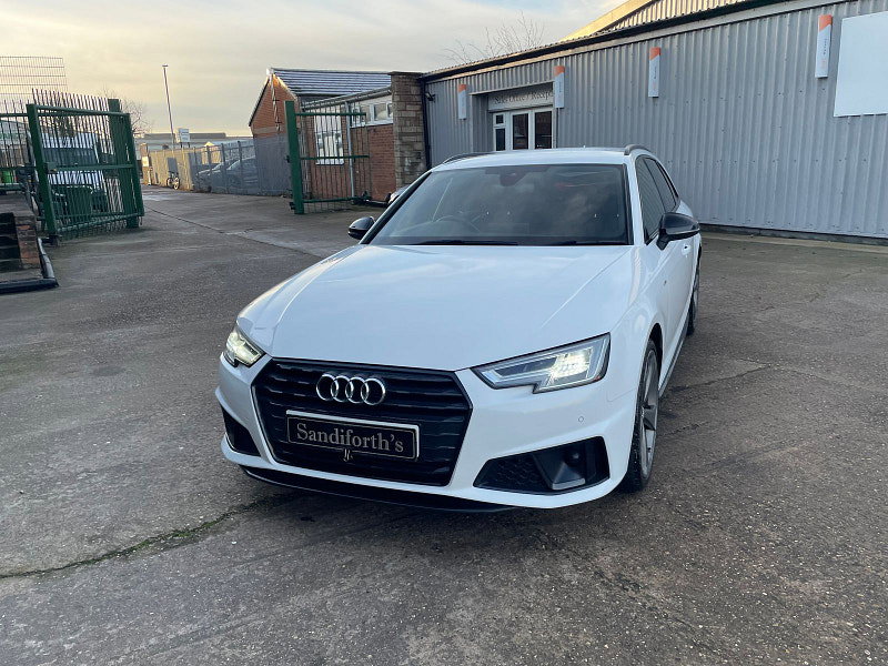 Audi A4 Avant 2.0 TFSI 35 Black Edition Estate 5dr Petrol Manual Euro 6 (s/s) (150 ps) 5dr Manual 2026