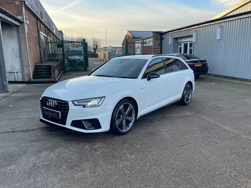 Audi A4 Avant 2.0 TFSI 35 Black Edition Estate 5dr Petrol Manual Euro 6 (s/s) (150 ps) 5dr Manual 2026