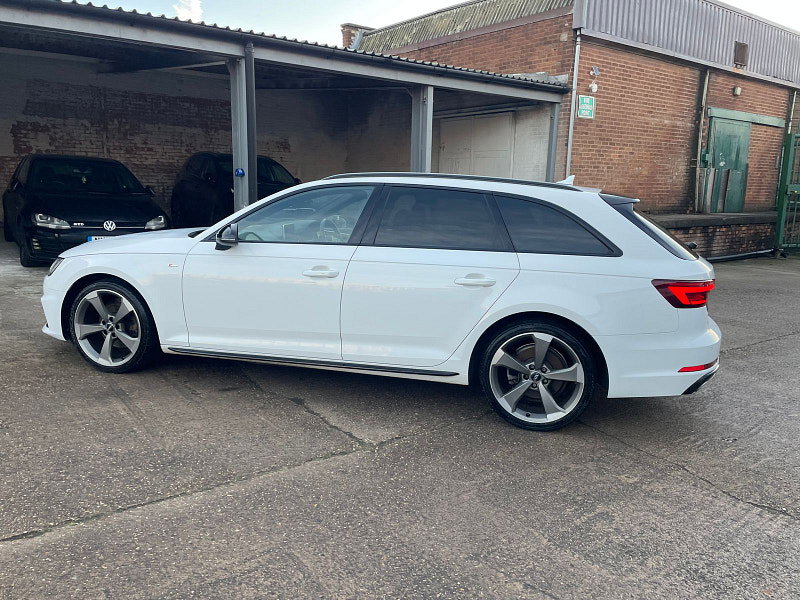 Audi A4 Avant 2.0 TFSI 35 Black Edition Estate 5dr Petrol Manual Euro 6 (s/s) (150 ps) 5dr Manual 2026