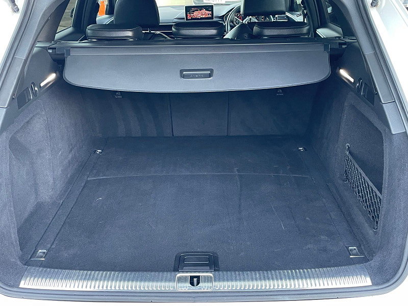Audi A4 Avant 2.0 TFSI 35 Black Edition Estate 5dr Petrol Manual Euro 6 (s/s) (150 ps) 5dr Manual 2026