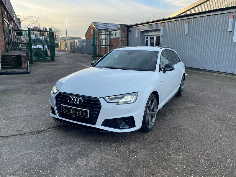 Audi A4 Avant 2.0 TFSI 35 Black Edition Estate 5dr Petrol Manual Euro 6 (s/s) (150 ps) 5dr Manual 2026