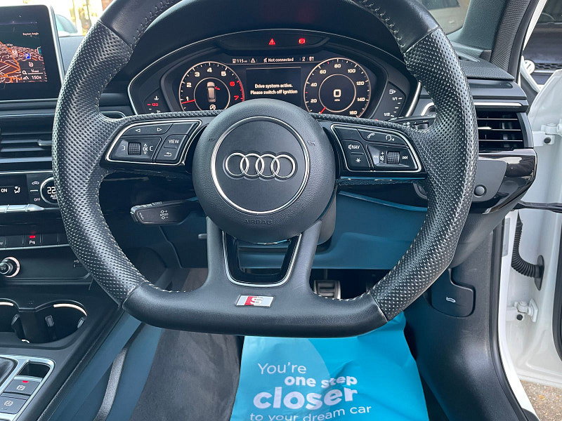 Audi A4 Avant 2.0 TFSI 35 Black Edition Estate 5dr Petrol Manual Euro 6 (s/s) (150 ps) 5dr Manual 2026