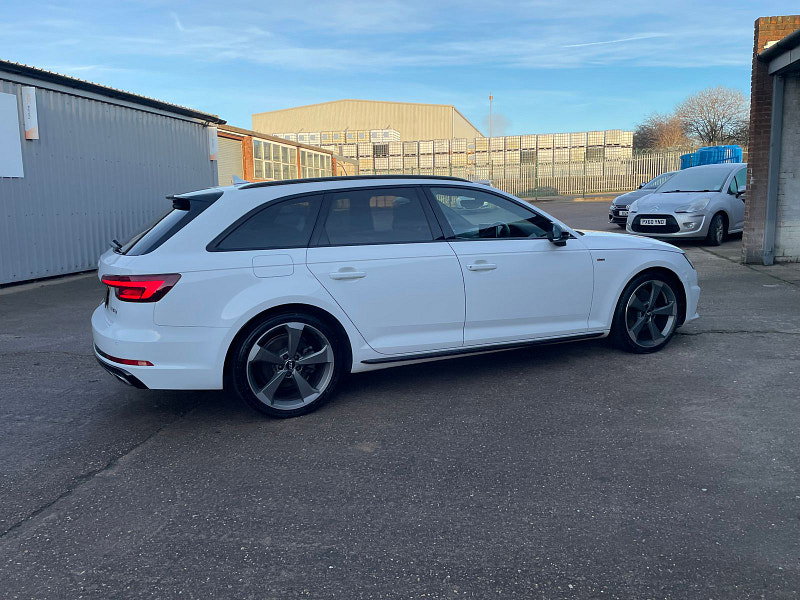 Audi A4 Avant 2.0 TFSI 35 Black Edition Estate 5dr Petrol Manual Euro 6 (s/s) (150 ps) 5dr Manual 2026