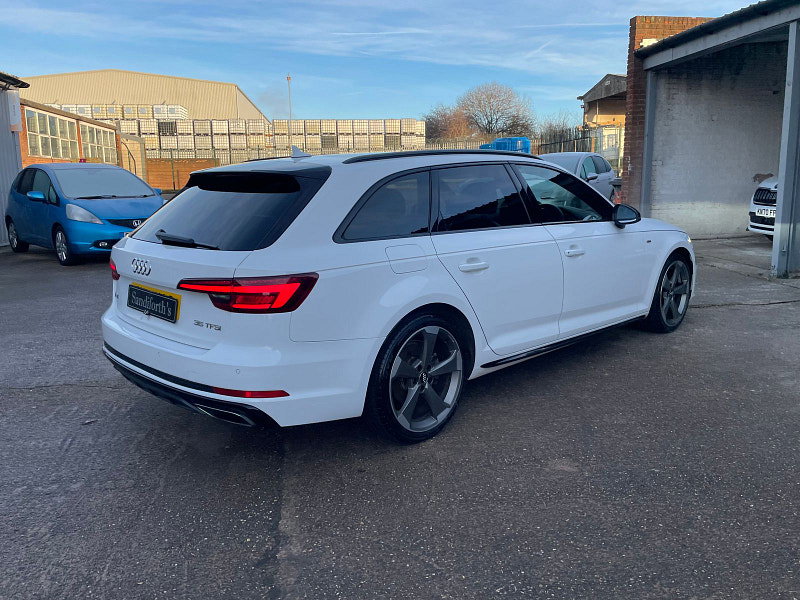 Audi A4 Avant 2.0 TFSI 35 Black Edition Estate 5dr Petrol Manual Euro 6 (s/s) (150 ps) 5dr Manual 2026