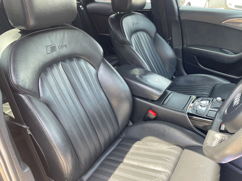 Audi A6 Saloon 2.0 TDI ultra Black Edition Saloon 4dr Diesel S Tronic Euro 6 (s/s) (190 ps) 7 Services, 4dr Automatic 2026