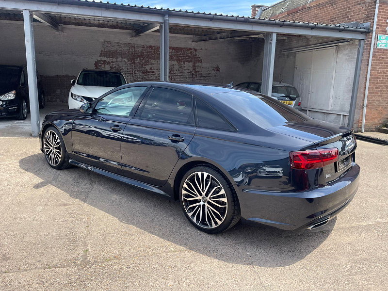Audi A6 Saloon 2.0 TDI ultra Black Edition Saloon 4dr Diesel S Tronic Euro 6 (s/s) (190 ps) 7 Services, 4dr Automatic 2026