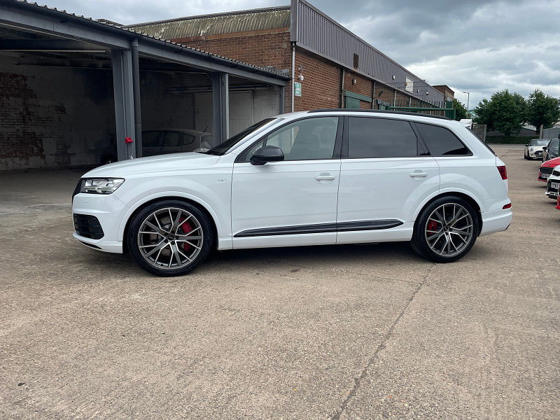 Audi SQ7 4.0 TDI V8 SUV 5dr Diesel Tiptronic quattro Euro 6 (s/s) (435 ps) 5dr Automatic 2026