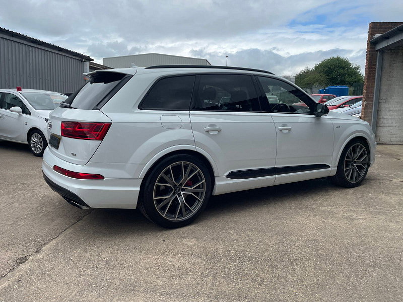 Audi SQ7 4.0 TDI V8 SUV 5dr Diesel Tiptronic quattro Euro 6 (s/s) (435 ps) 5dr Automatic 2026