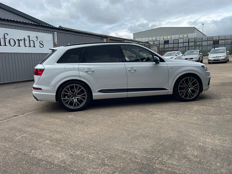 Audi SQ7 4.0 TDI V8 SUV 5dr Diesel Tiptronic quattro Euro 6 (s/s) (435 ps) 5dr Automatic 2026