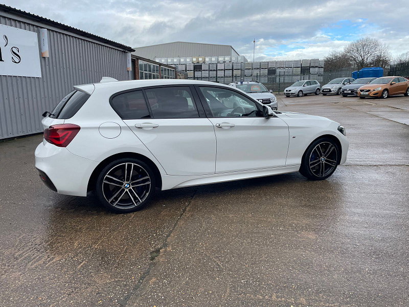 BMW 1 Series 1.5 118i M Sport Shadow Edition Hatchback 5dr Petrol Auto Euro 6 (s/s) (136 ps) 5dr Automatic 2026