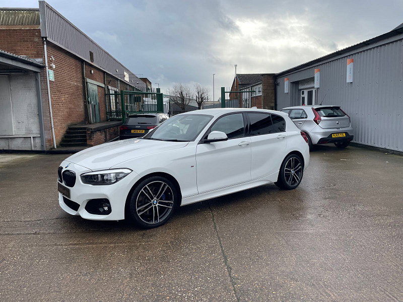 BMW 1 Series 1.5 118i M Sport Shadow Edition Hatchback 5dr Petrol Auto Euro 6 (s/s) (136 ps) 5dr Automatic 2026