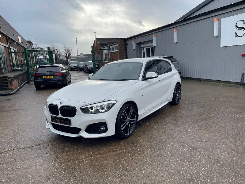 BMW 1 Series 1.5 118i M Sport Shadow Edition Hatchback 5dr Petrol Auto Euro 6 (s/s) (136 ps) 5dr Automatic 2026