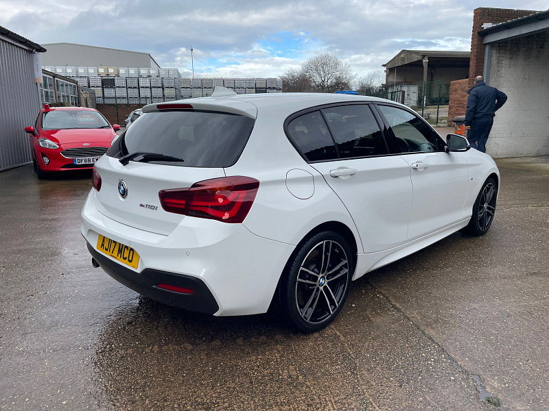 BMW 1 Series 1.5 118i M Sport Shadow Edition Hatchback 5dr Petrol Auto Euro 6 (s/s) (136 ps) 5dr Automatic 2026