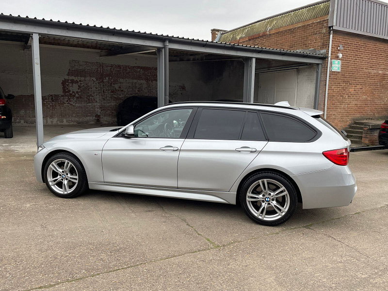 BMW 3 Series 3.0 330D XDRIVE M SPORT TOURING 5d 255 BHP 1OWNER, PAN ROOF FULL BLACK HEATED LESATHER, 2 KEYS 5dr Automatic 2026