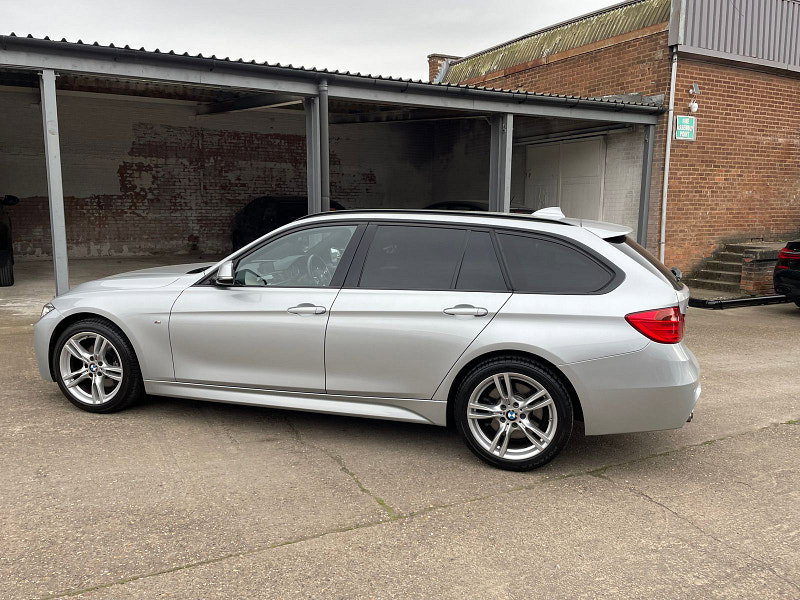 BMW 3 Series 3.0 330D XDRIVE M SPORT TOURING 5d 255 BHP 1OWNER, PAN ROOF FULL BLACK HEATED LESATHER, 2 KEYS 5dr Automatic 2026