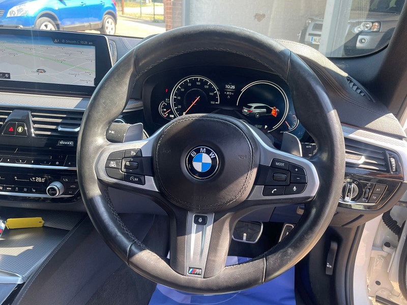 BMW 5 Series 2.0 520d M Sport Touring 5dr Diesel Auto Euro 6 (s/s) (190 ps) 1 Owner, Main Dealers Serviced 5dr Automatic 2026