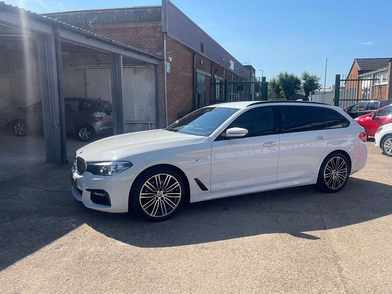 BMW 5 Series 2.0 520d M Sport Touring 5dr Diesel Auto Euro 6 (s/s) (190 ps) 1 Owner, Main Dealers Serviced 5dr Automatic 2026
