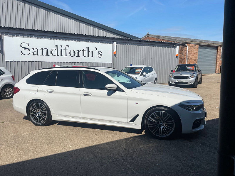 BMW 5 Series 2.0 520d M Sport Touring 5dr Diesel Auto Euro 6 (s/s) (190 ps) 1 Owner, Main Dealers Serviced 5dr Automatic 2026